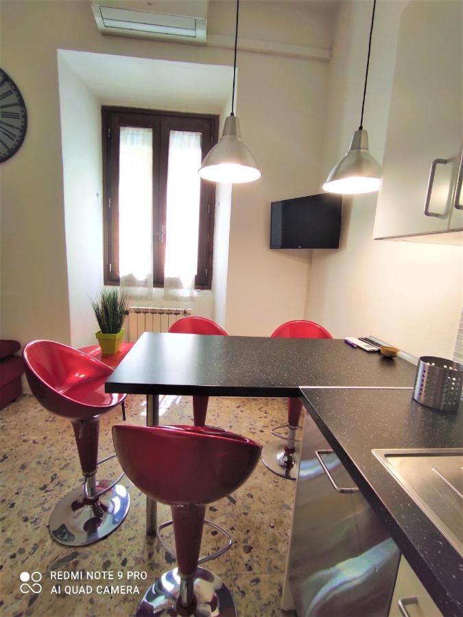 Romantic Liberta Apartment Firenze Bagian luar foto